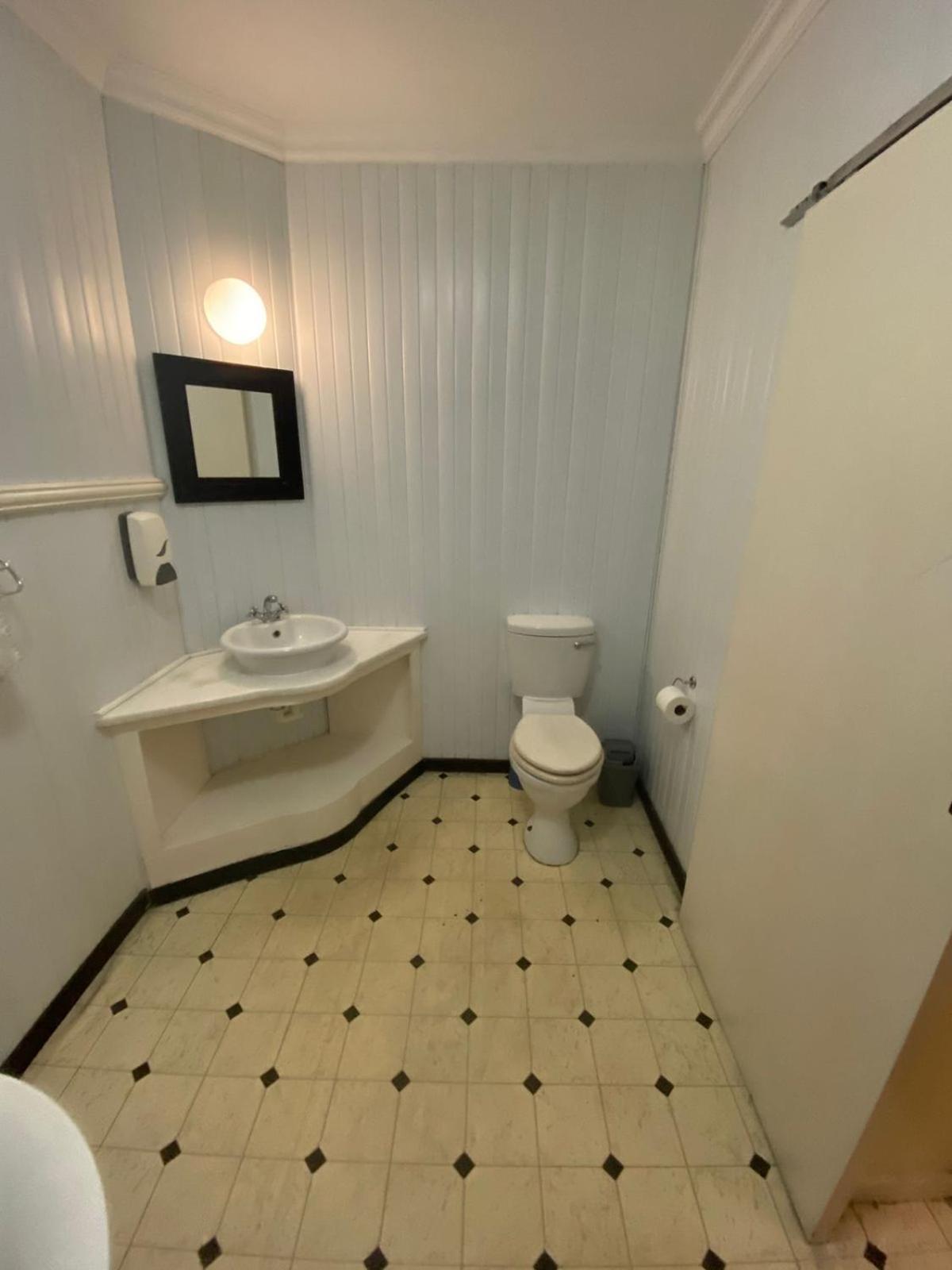 Green Door Guesthouse Моссел-Бей Номер фото