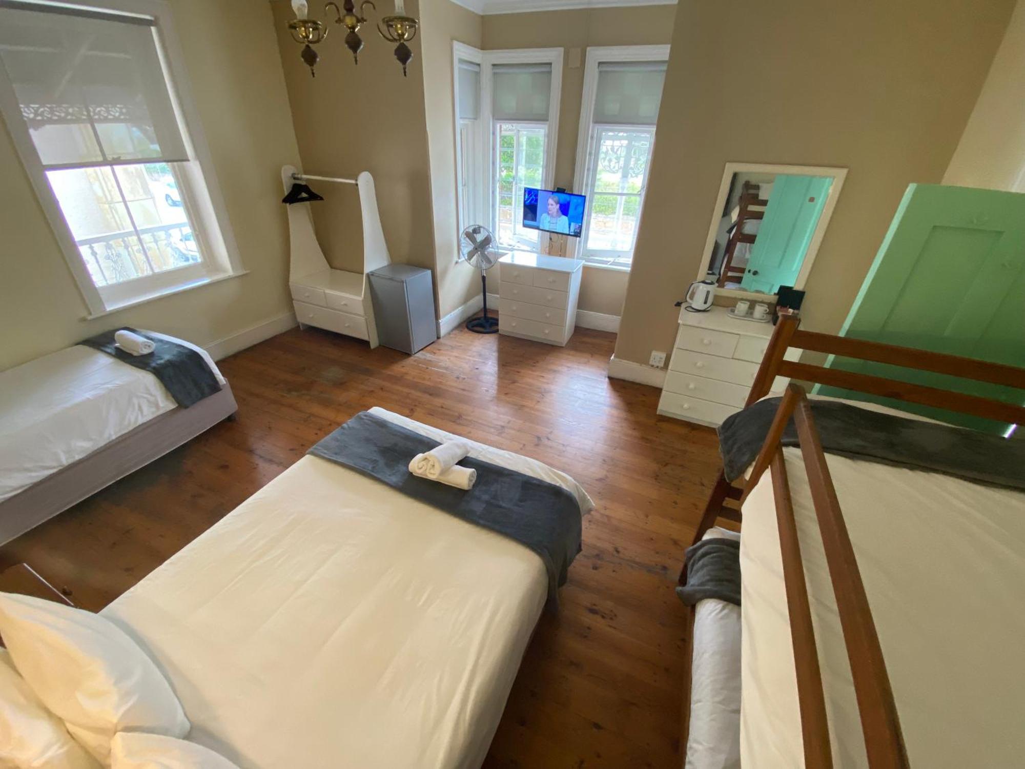 Green Door Guesthouse Моссел-Бей Номер фото