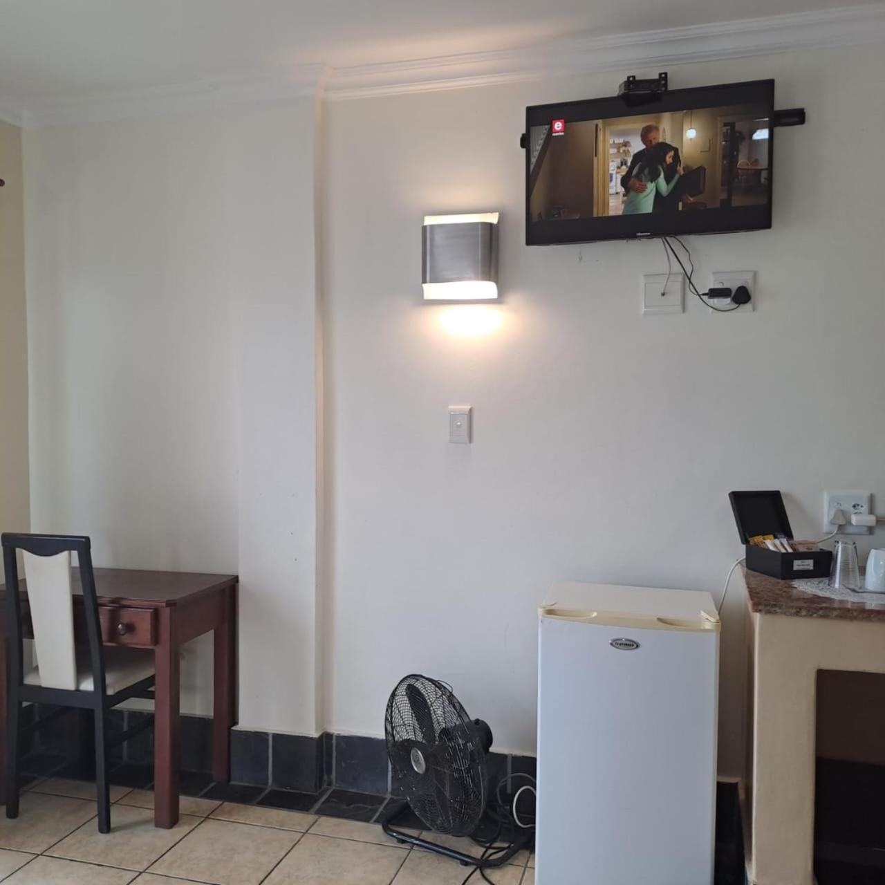 Green Door Guesthouse Моссел-Бей Номер фото